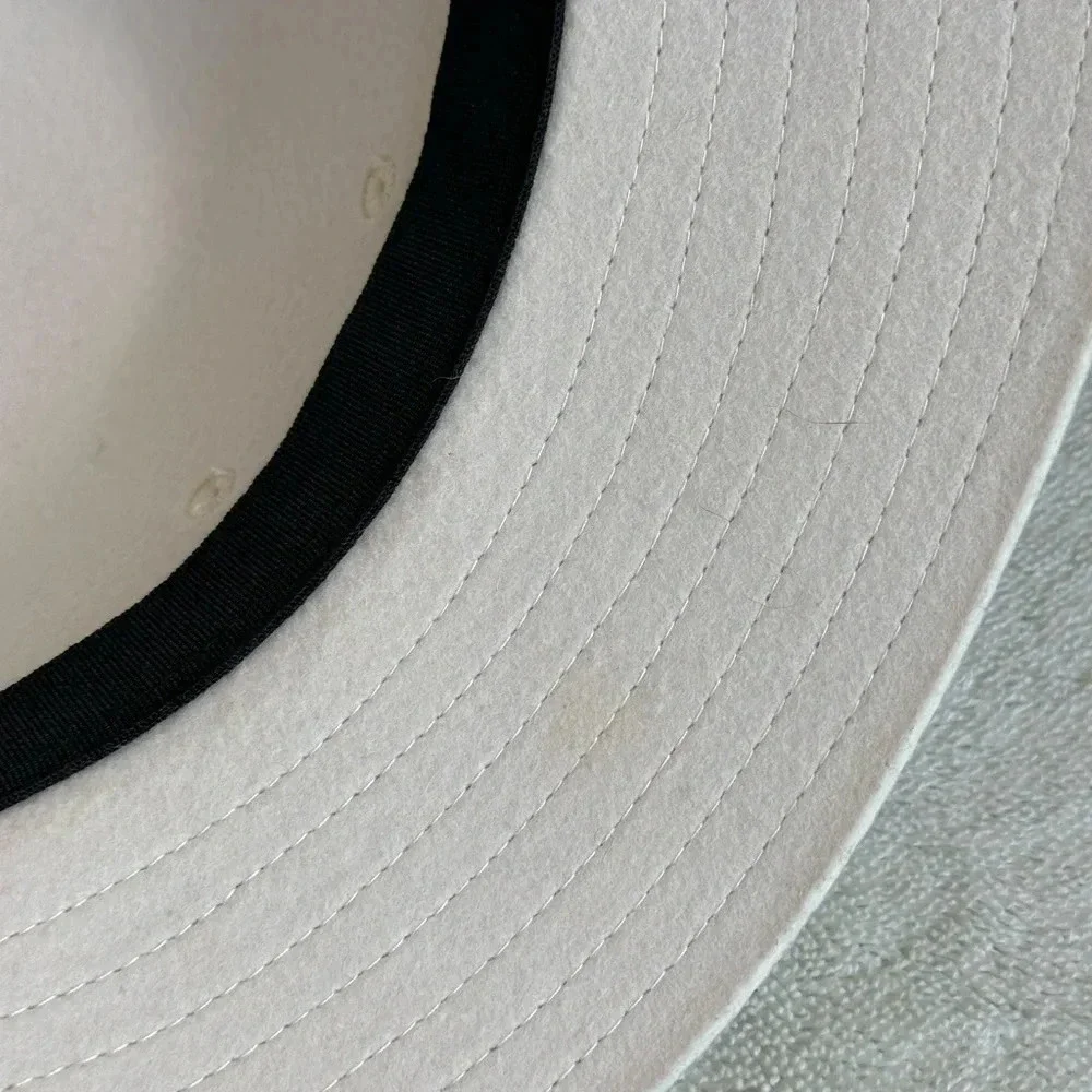 PHENIX Retro Wool Felt Cloche Style Hat in Ivory Chic Lady Neutral, Size OS‎